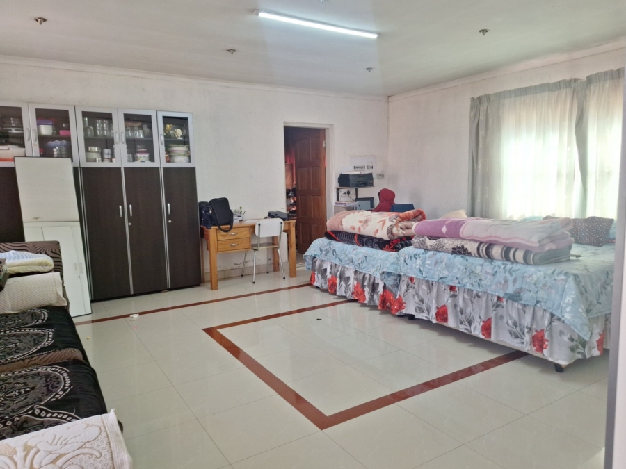 4 Bedroom Property for Sale in Mohadin North West